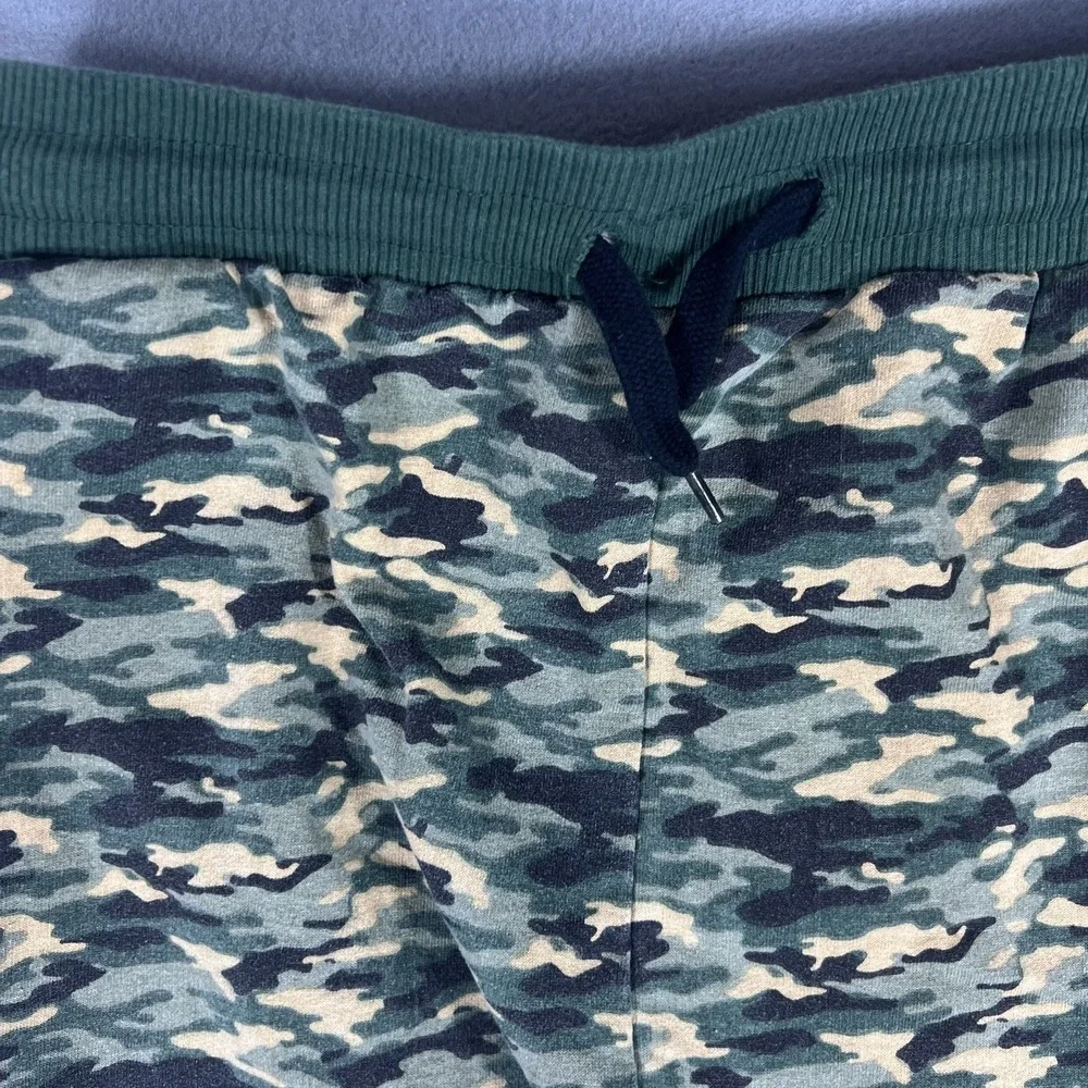 True Religion Men's XL Camouflage Jogger Activewear Sweatpants Lounge Pants Red